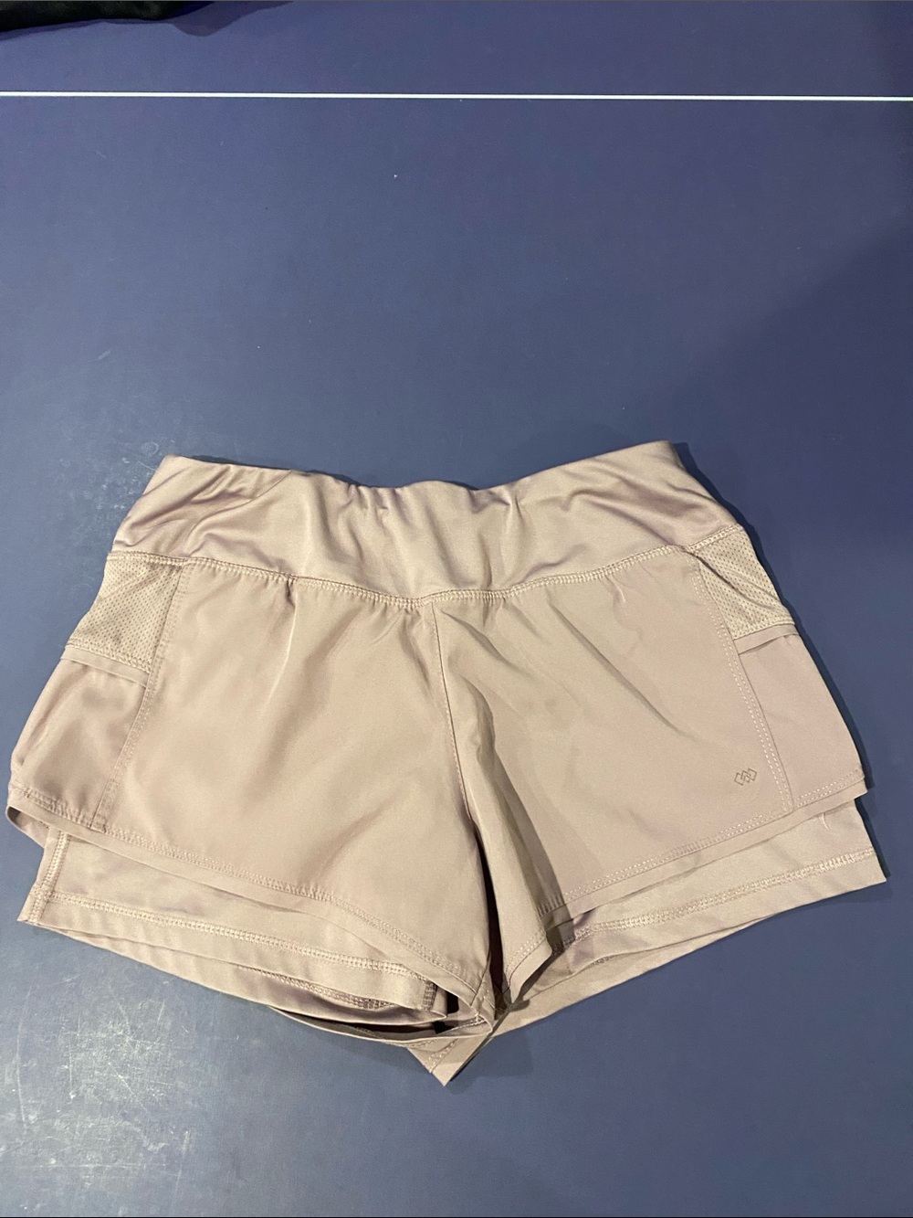 Everyday Performance Women's Shorts in Light Beige